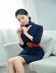 俏淑女小玲
