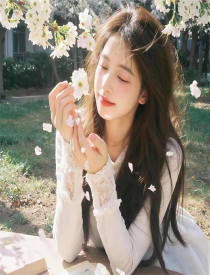 动作片技术揭秘：《她的桃花运只有2小时》的创作历程与幕后故事 ——动作片的专业鉴赏